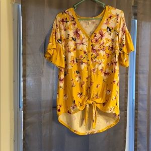 Boutique shirt size Medium